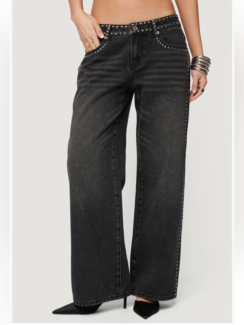 NWT Edikted Quincy Studded Low Rise Wide Leg Jeans - Size XS